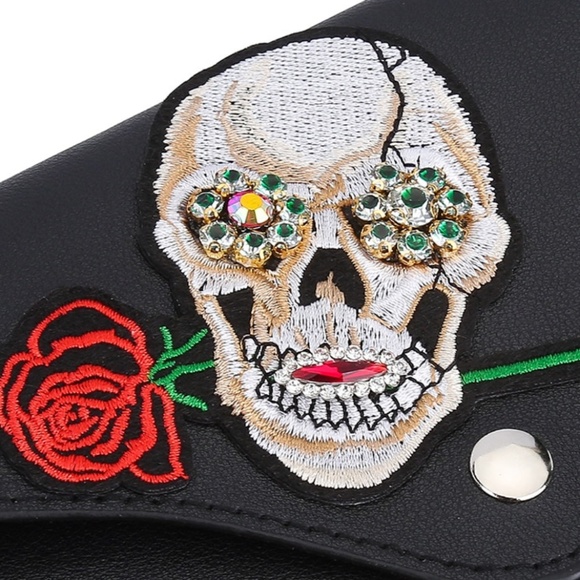 Skeleton Rose Diamond Eyes Waist Belt Bag - Picture 4 of 6